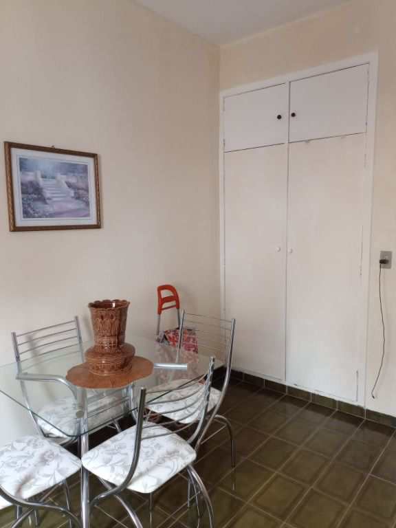 Kitnet em Praia Grande, no bairro Vila Guilhermina