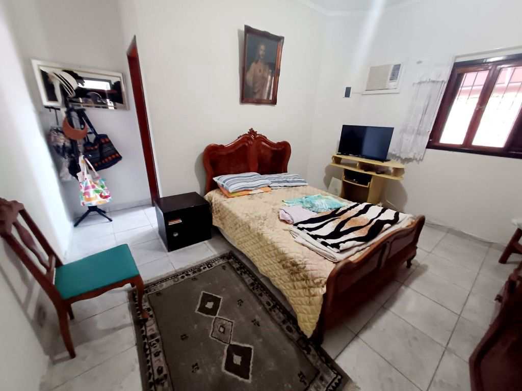 Sobrado em Itanhaém, no bairro Jd Grandesp