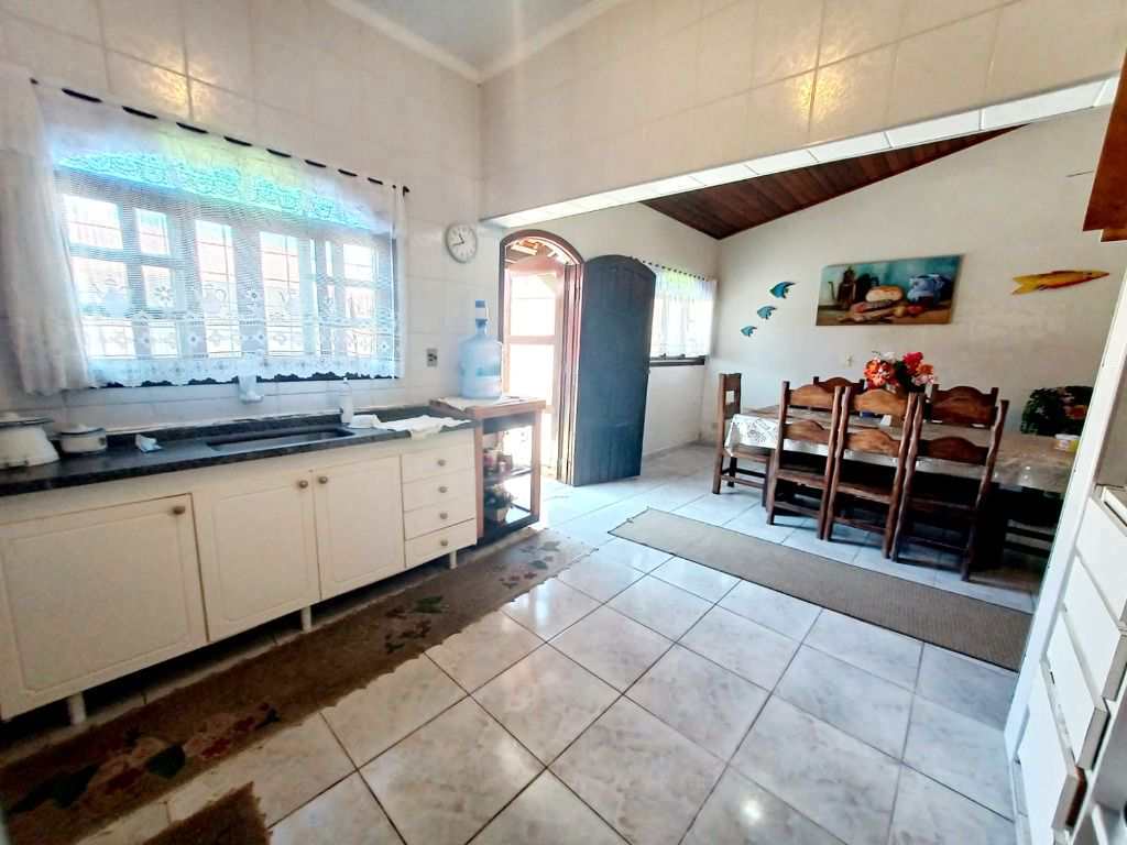 Sobrado em Itanhaém, no bairro Jd Grandesp