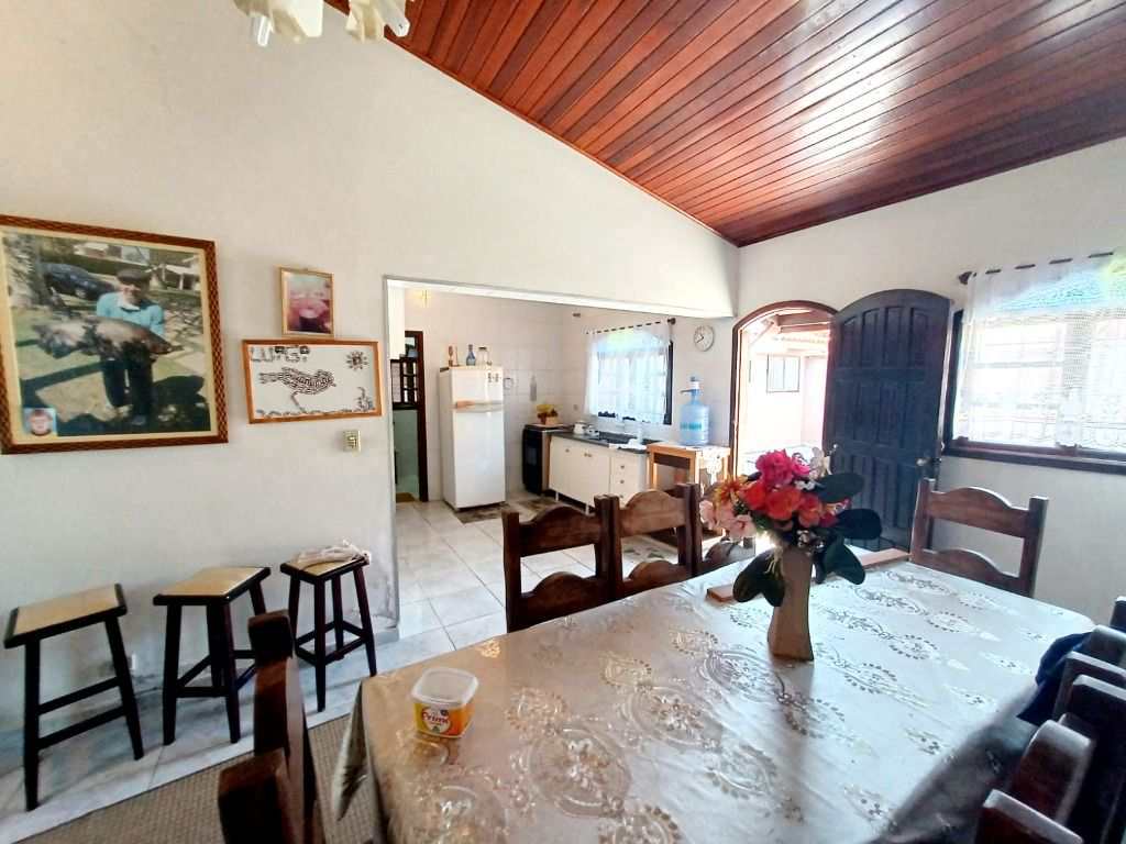 Sobrado em Itanhaém, no bairro Jd Grandesp
