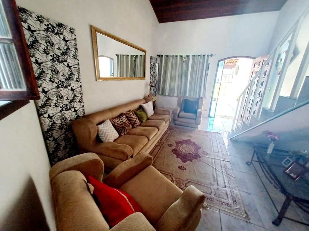 Sobrado em Itanhaém, no bairro Jd Grandesp