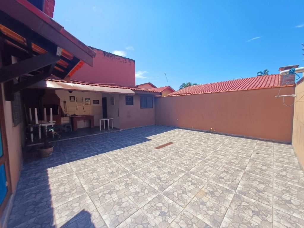 Sobrado em Itanhaém, no bairro Jd Grandesp