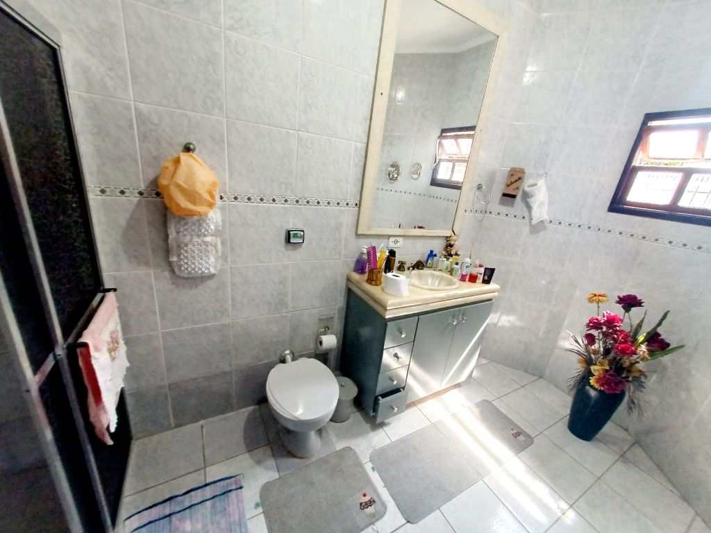 Sobrado em Itanhaém, no bairro Jd Grandesp