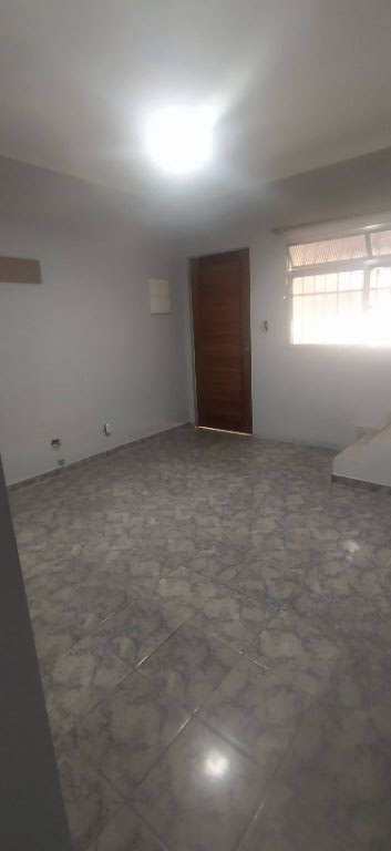 Sobrado em Praia Grande, no bairro Nova Mirim