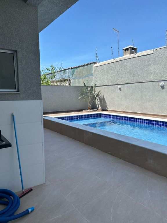 Casa em Itanhaém, no bairro Cidade Santa Júlia