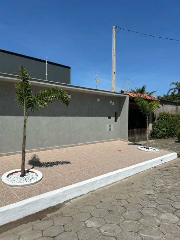 Casa em Itanhaém, no bairro Cidade Santa Júlia
