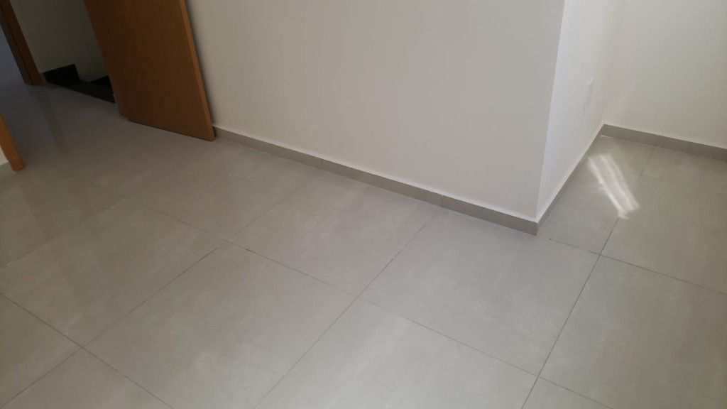 Sobrado em Praia Grande, no bairro Tupiry