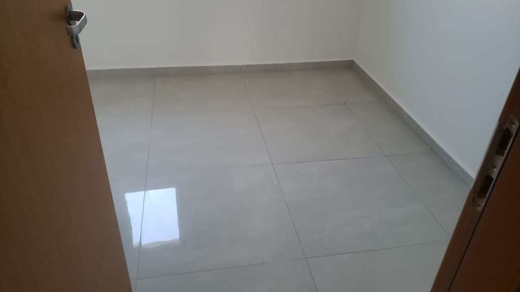 Sobrado em Praia Grande, no bairro Tupiry