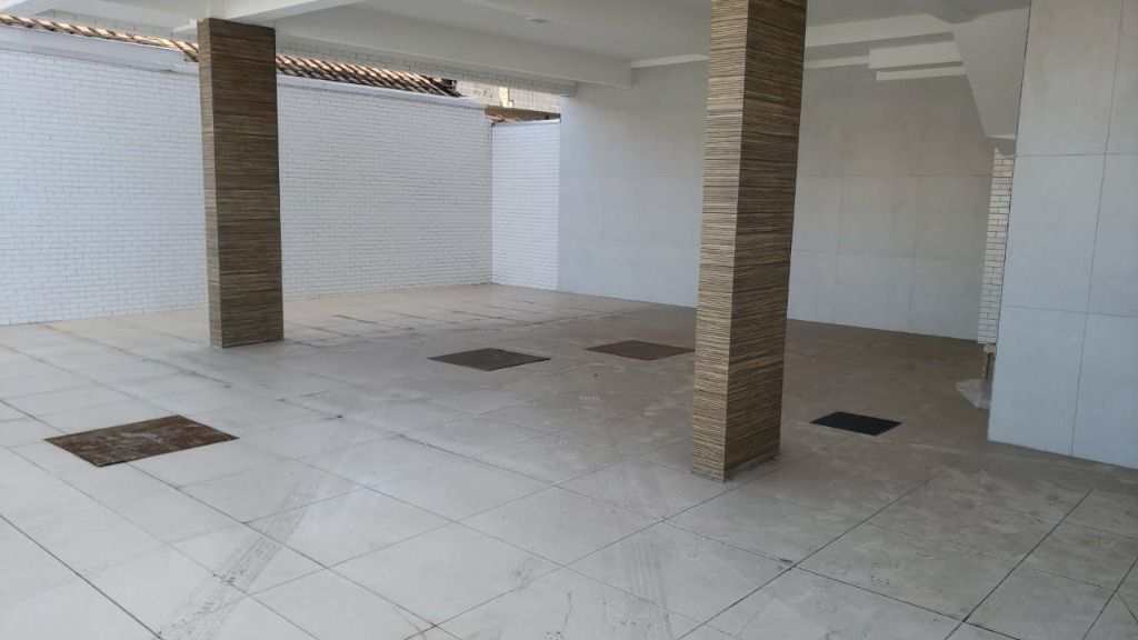 Sobrado em Praia Grande, no bairro Tupiry