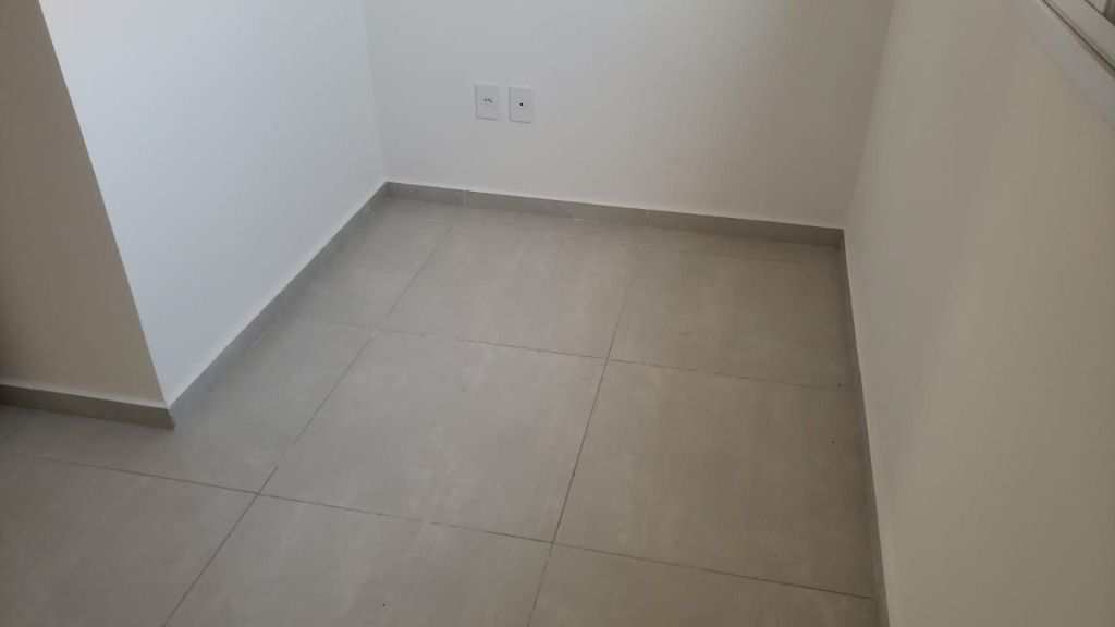 Sobrado em Praia Grande, no bairro Tupiry