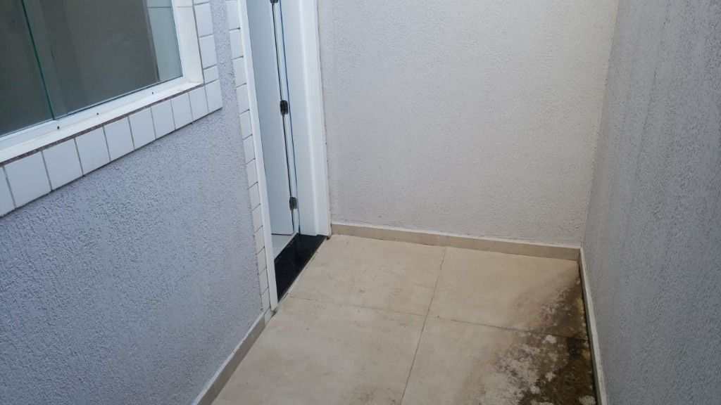 Sobrado em Praia Grande, no bairro Tupiry