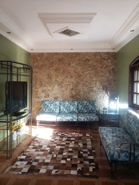Casa em Praia Grande, no bairro Canto do Forte