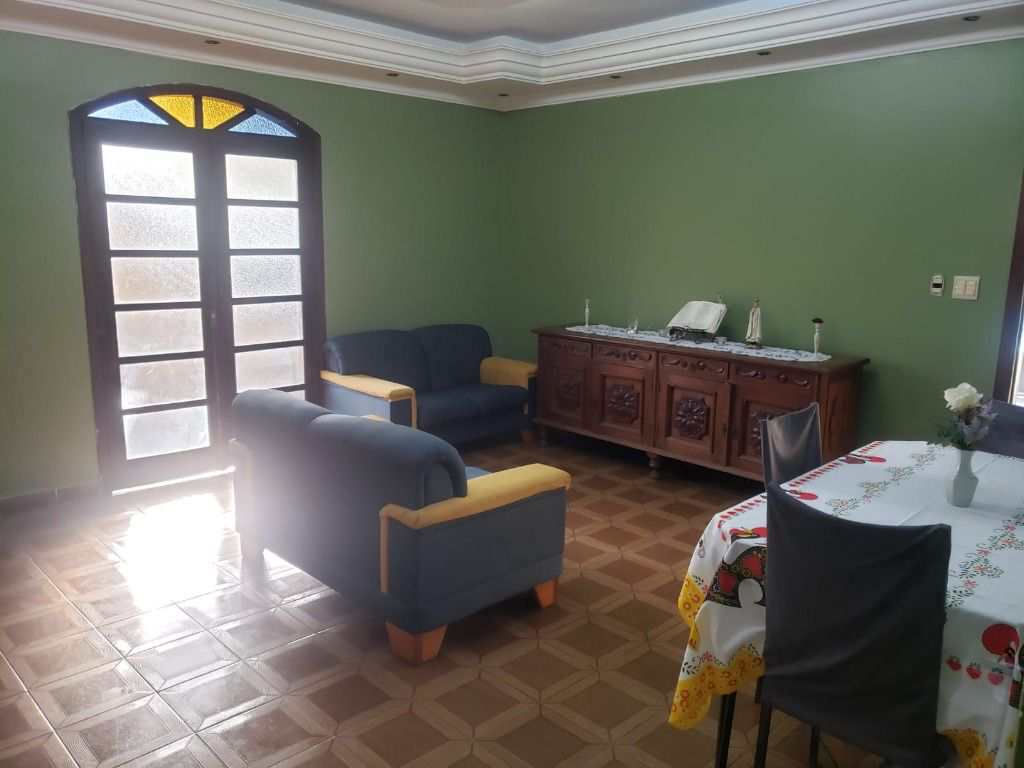 Casa em Praia Grande, no bairro Canto do Forte