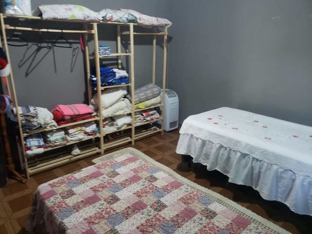 Casa em Praia Grande, no bairro Canto do Forte