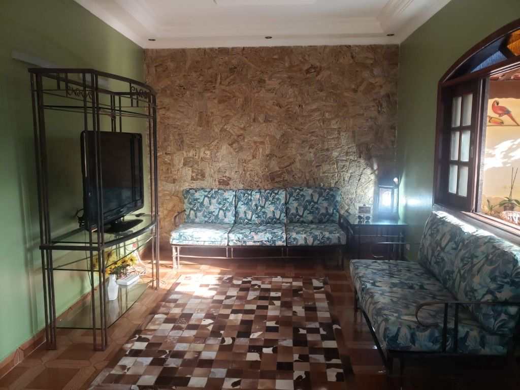 Casa em Praia Grande, no bairro Canto do Forte