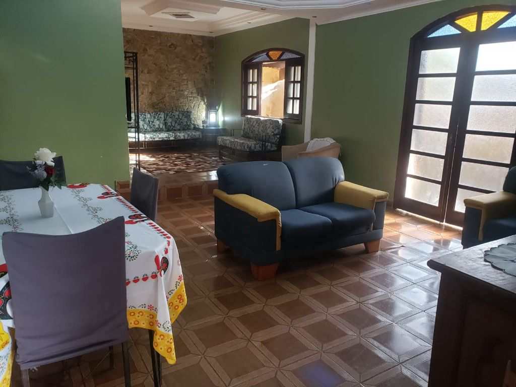 Casa em Praia Grande, no bairro Canto do Forte