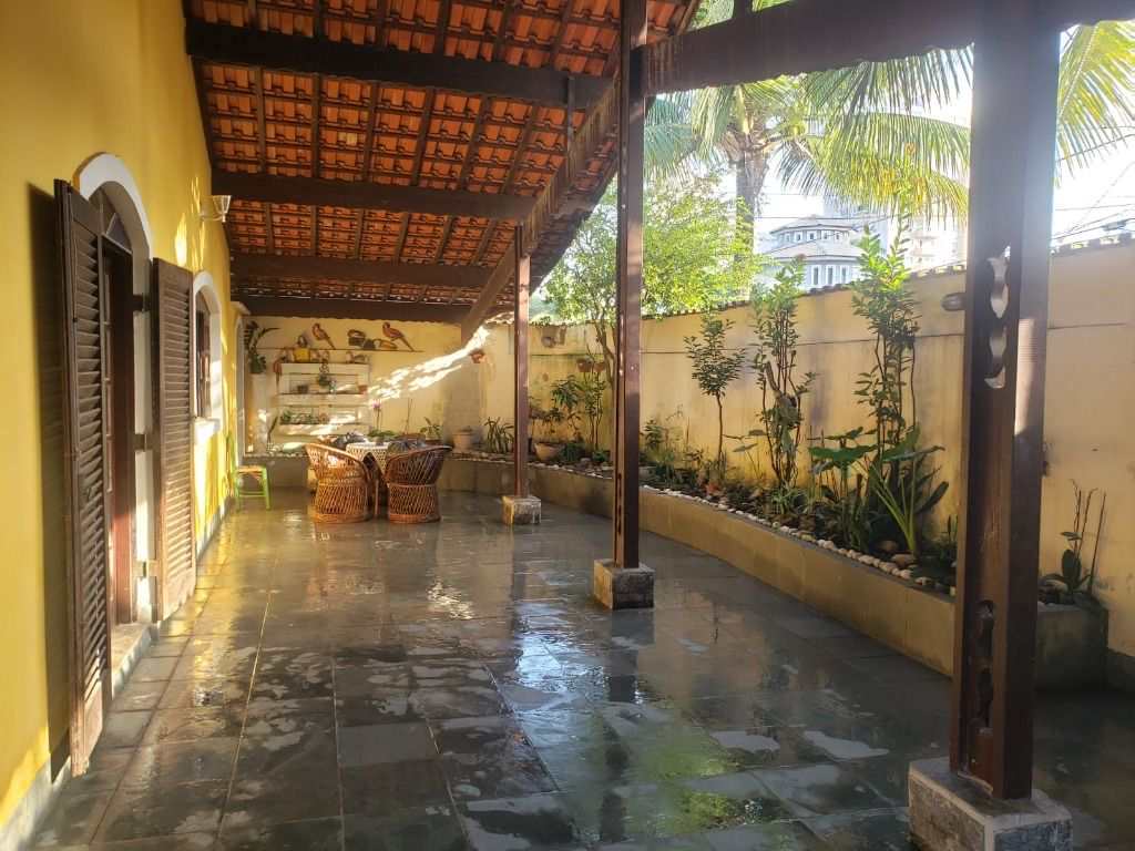 Casa em Praia Grande, no bairro Canto do Forte