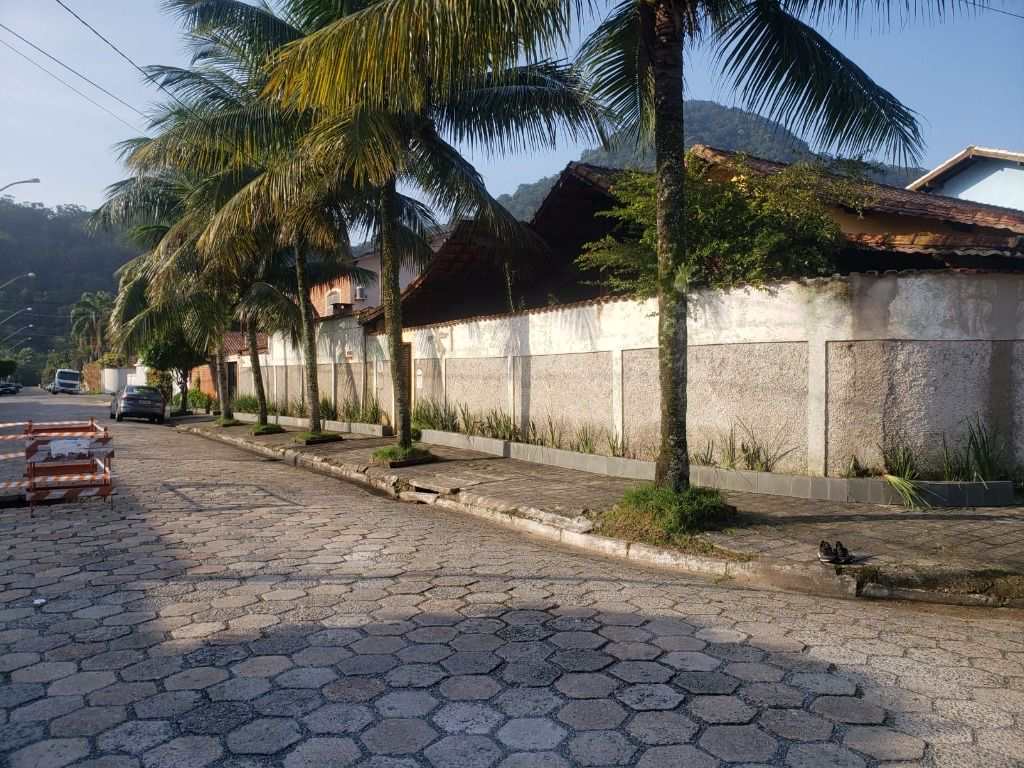 Casa em Praia Grande, no bairro Canto do Forte
