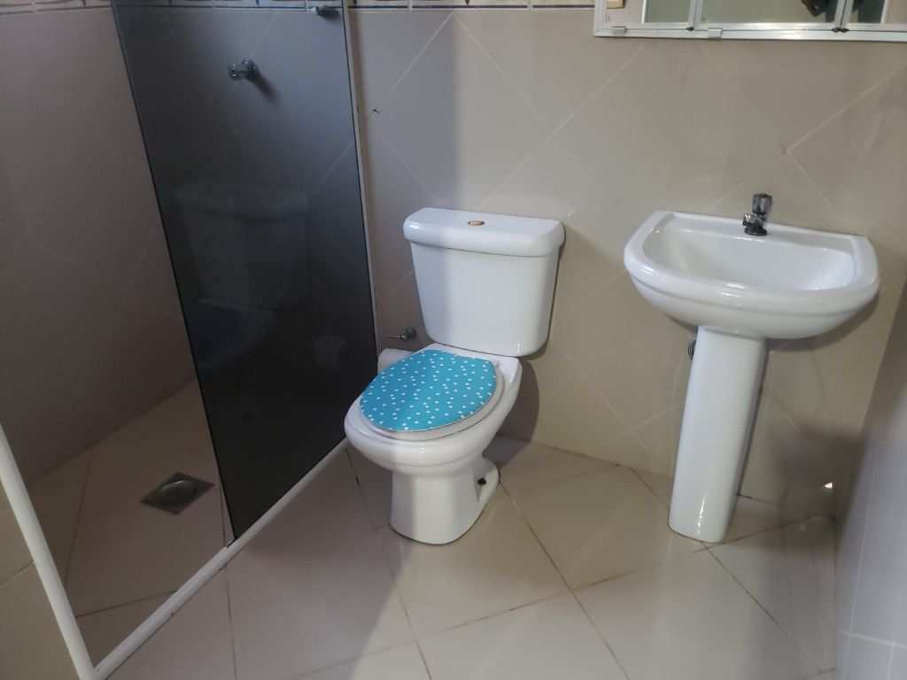 Casa em Praia Grande, no bairro Canto do Forte