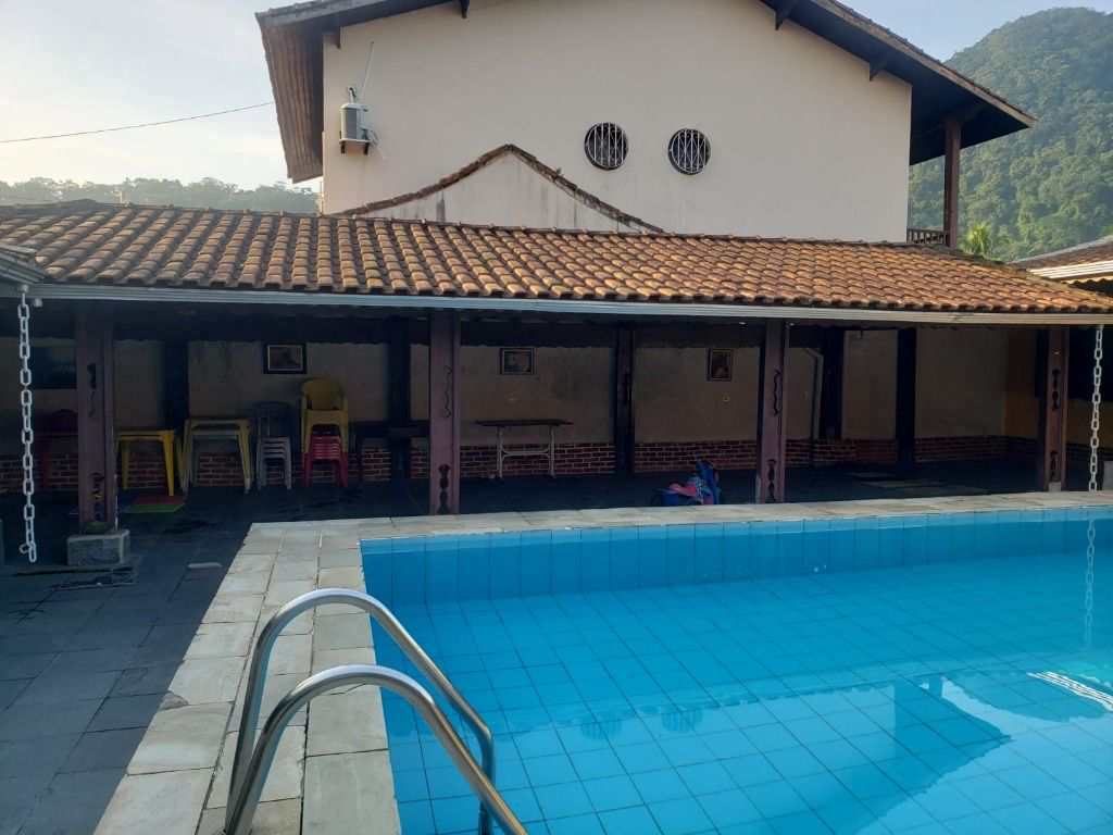 Casa em Praia Grande, no bairro Canto do Forte