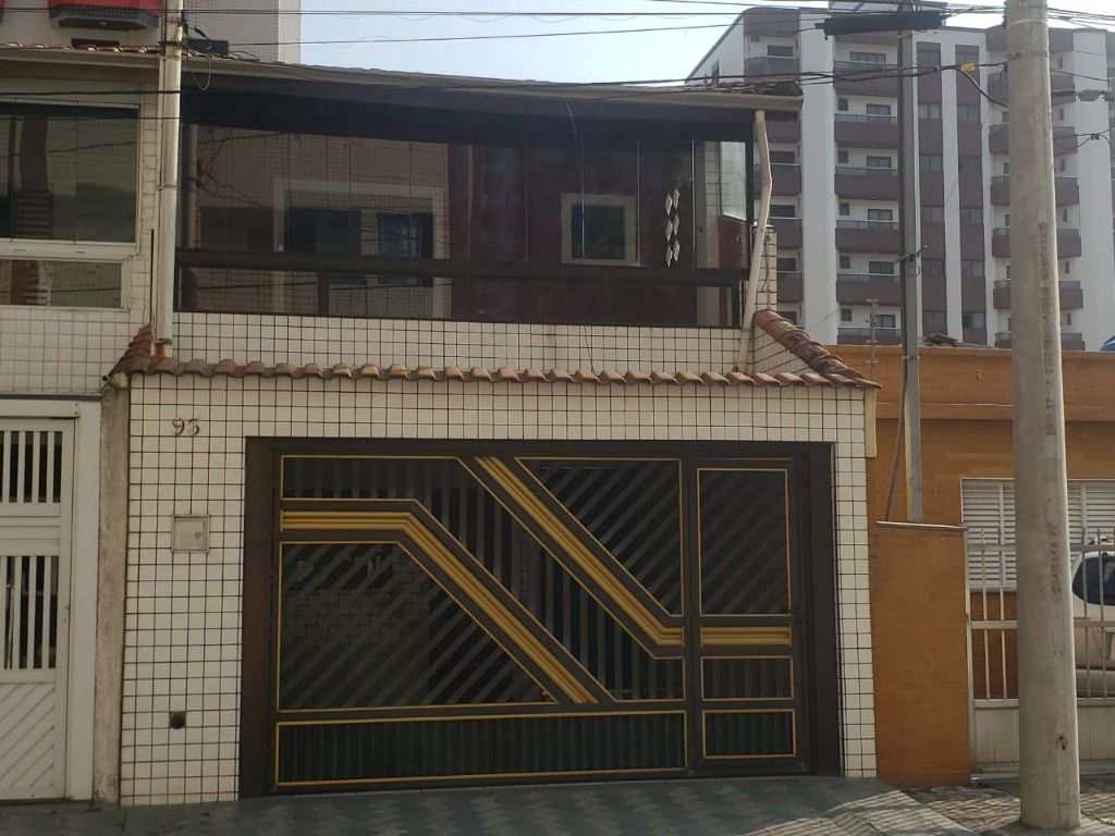 Sobrado em Praia Grande, no bairro Guilhermina