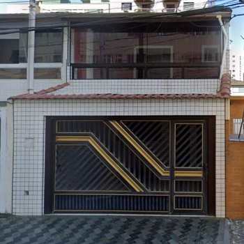 Sobrado em Praia Grande, bairro Guilhermina