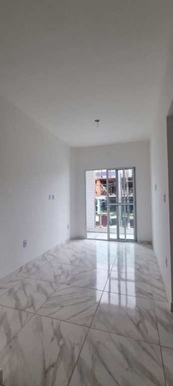Casa em Praia Grande, no bairro Mirim
