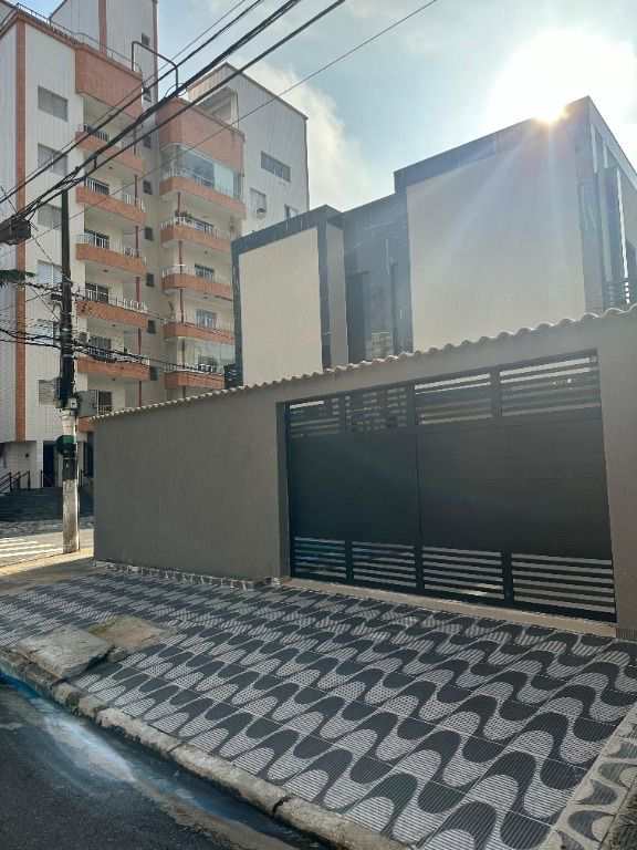 Sobrado em Praia Grande, no bairro Tupi