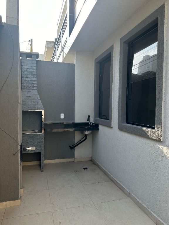 Sobrado em Praia Grande, no bairro Tupi