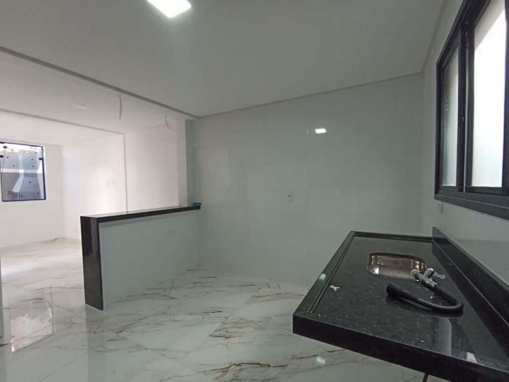 Sobrado em Praia Grande, no bairro Tupi