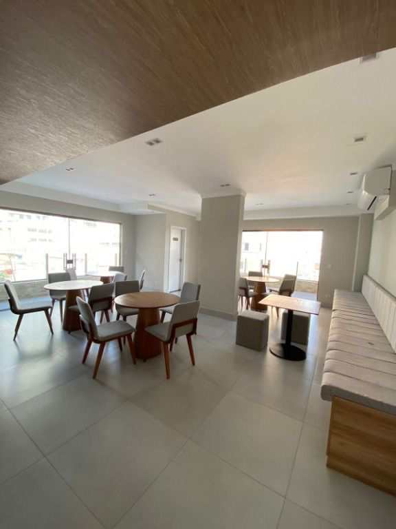 Apartamento em Praia Grande, no bairro Canto do Forte