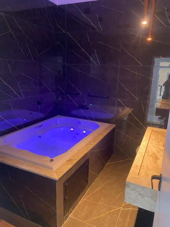 Casa em Praia Grande, no bairro Mirim
