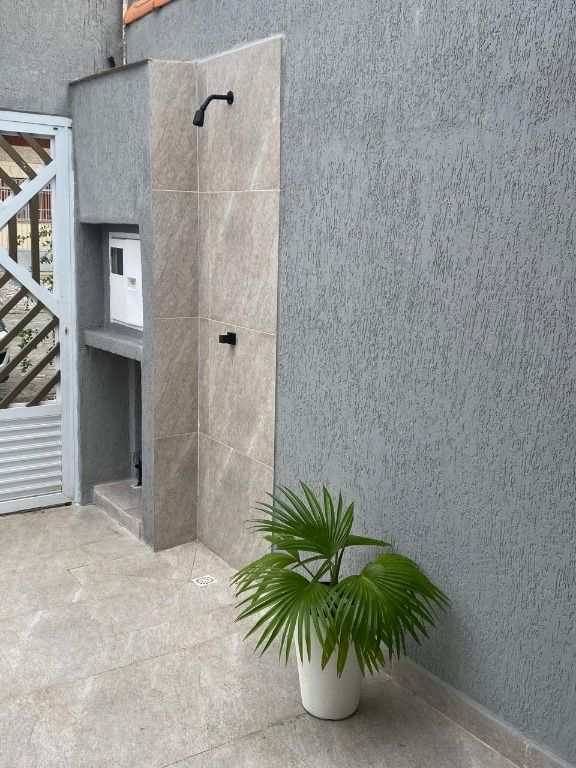 Casa em Praia Grande, no bairro Mirim