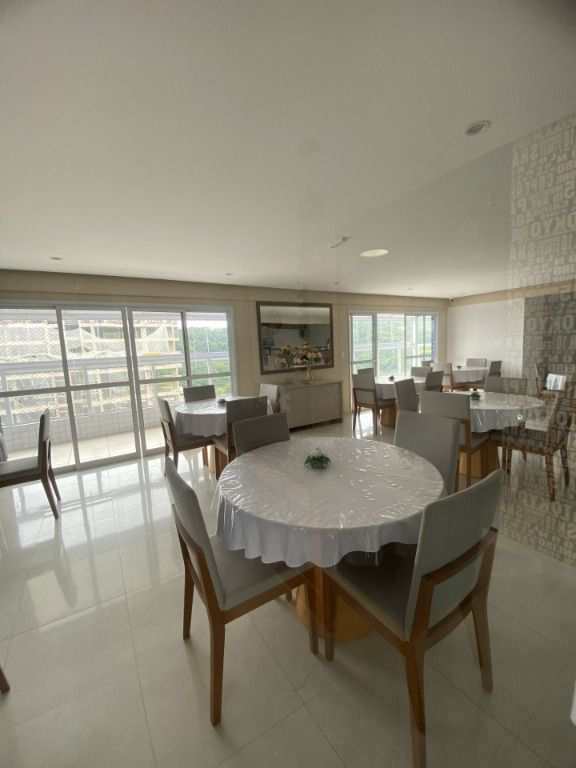 Apartamento em Praia Grande, no bairro Canto do Forte
