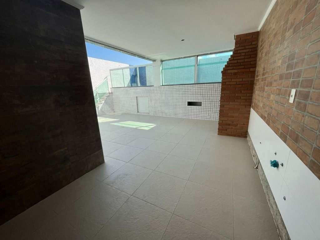 Cobertura em Praia Grande, no bairro Guilhermina