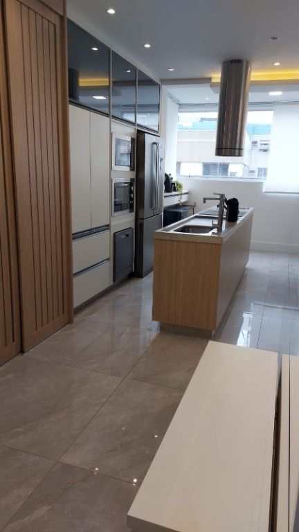 Apartamento em Santos, no bairro Gonzaga