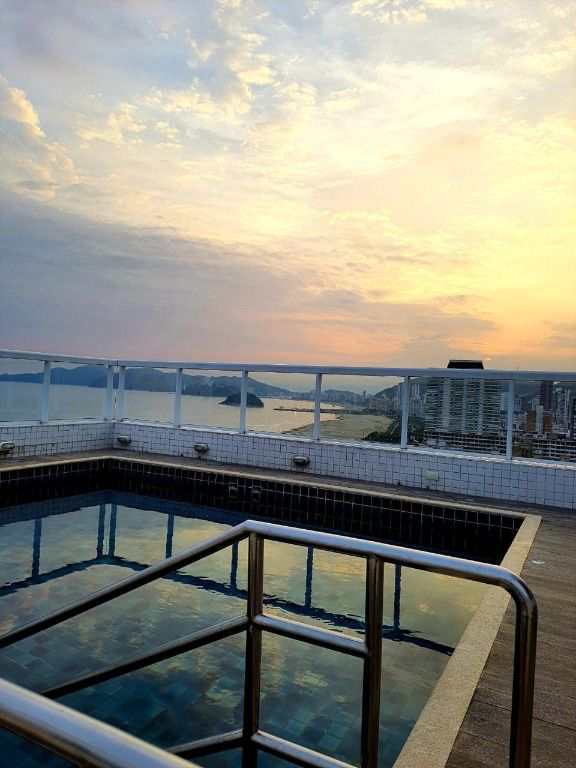 Apartamento em Santos, no bairro Gonzaga