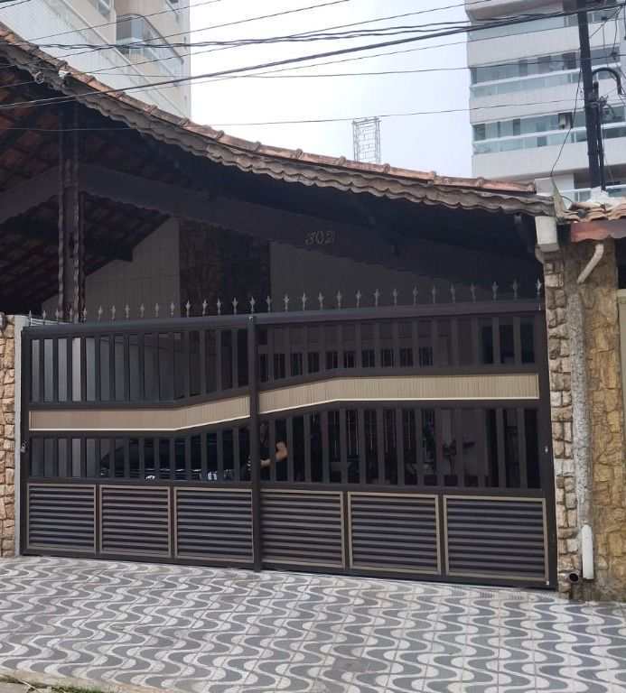 Casa em Praia Grande, no bairro Aviação