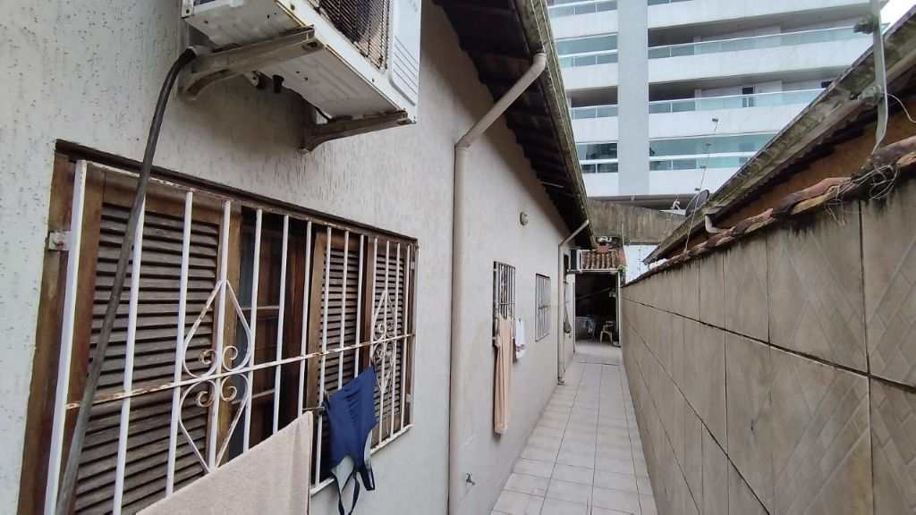 Casa em Praia Grande, no bairro Aviação