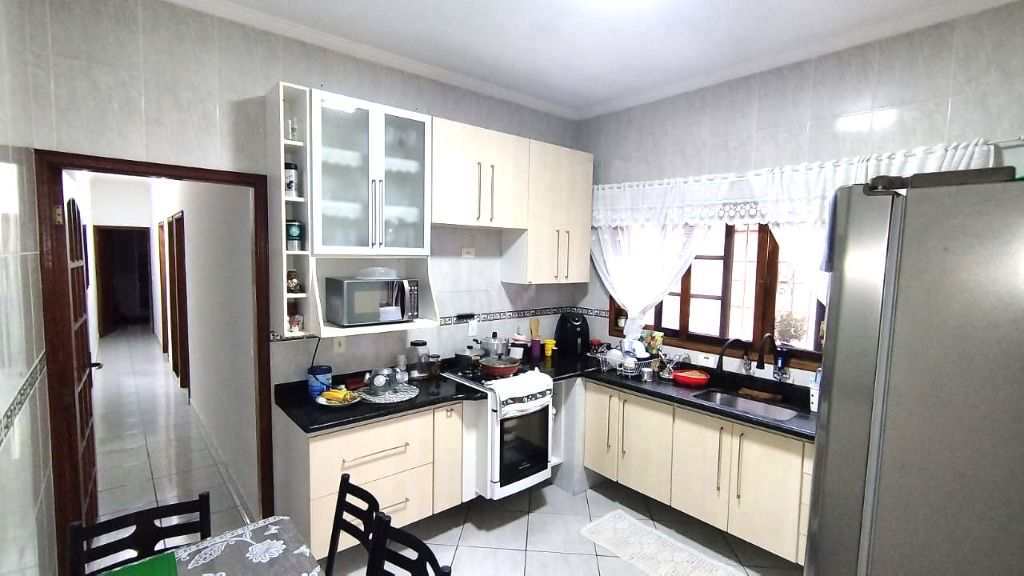 Casa em Praia Grande, no bairro Aviação