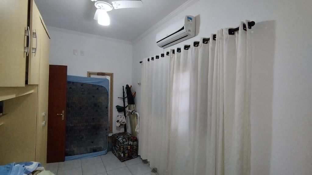 Casa em Praia Grande, no bairro Aviação