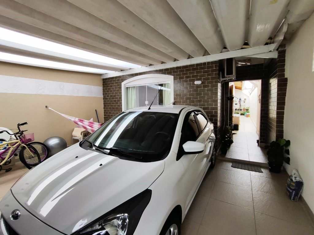 Casa em Praia Grande, no bairro Boqueirão
