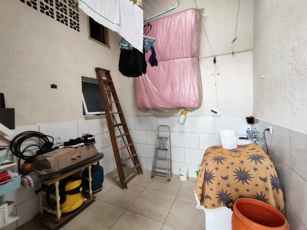 Casa em Praia Grande, no bairro Boqueirão