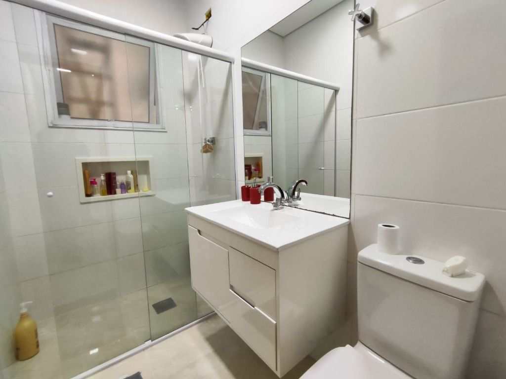 Casa em Praia Grande, no bairro Boqueirão