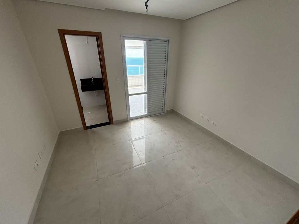 Apartamento em Praia Grande, no bairro Caiçara