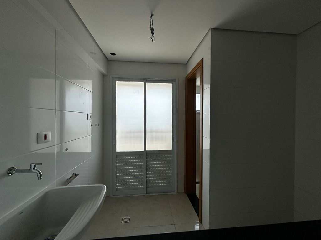 Apartamento em Praia Grande, no bairro Caiçara