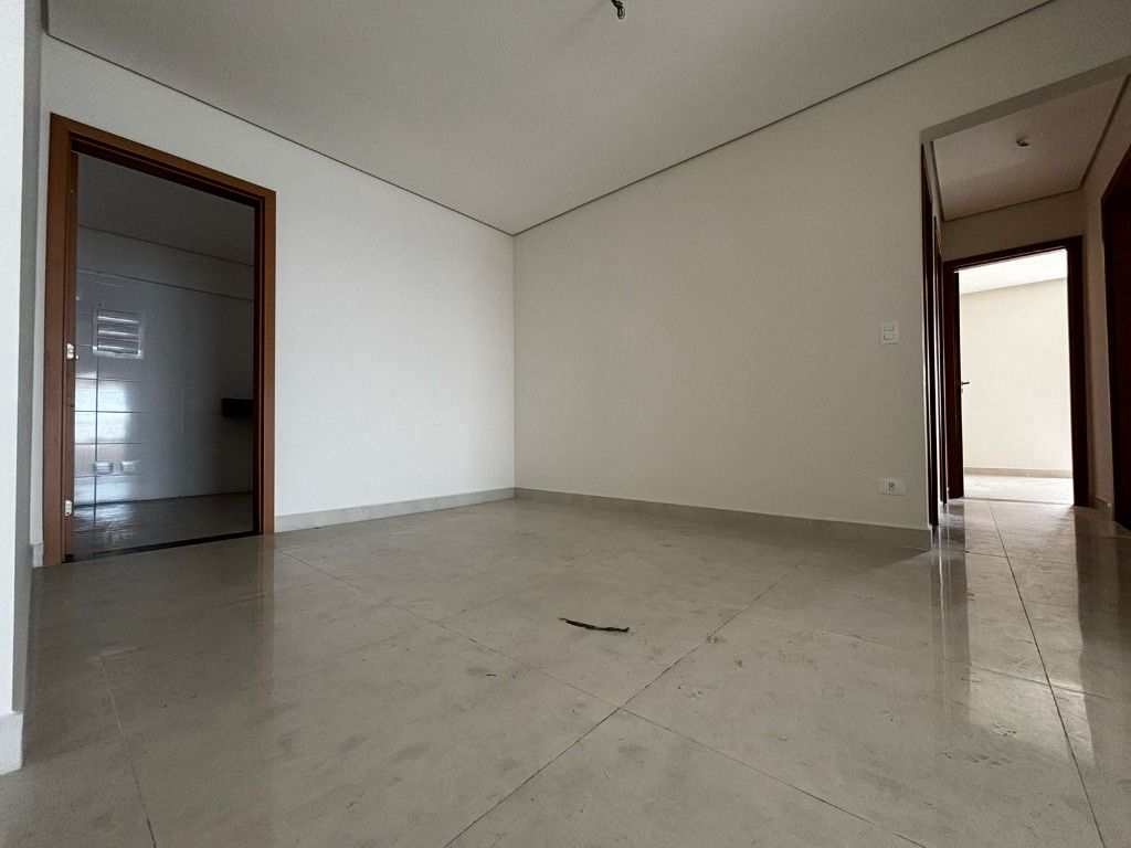 Apartamento em Praia Grande, no bairro Caiçara