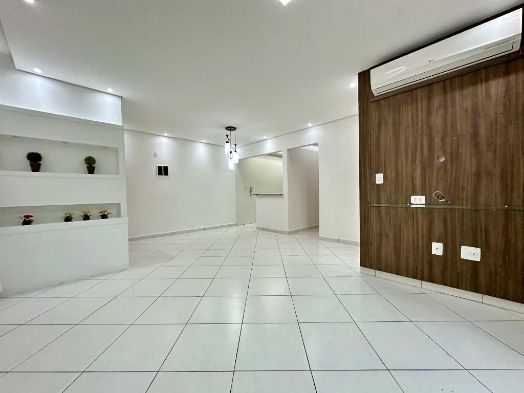 Apartamento em Praia Grande, no bairro Ocian