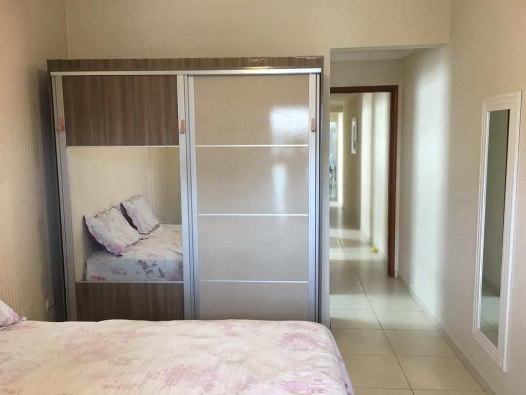 Apartamento em Praia Grande, no bairro Vila Guilhermina
