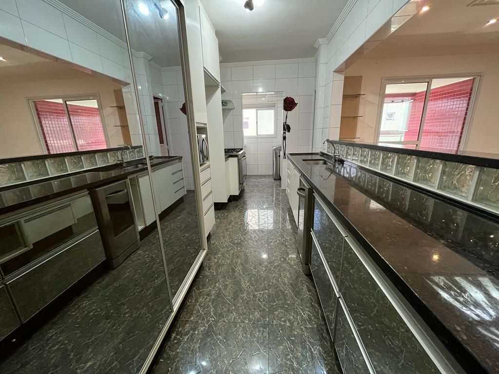 Apartamento em Praia Grande, no bairro Canto do Forte
